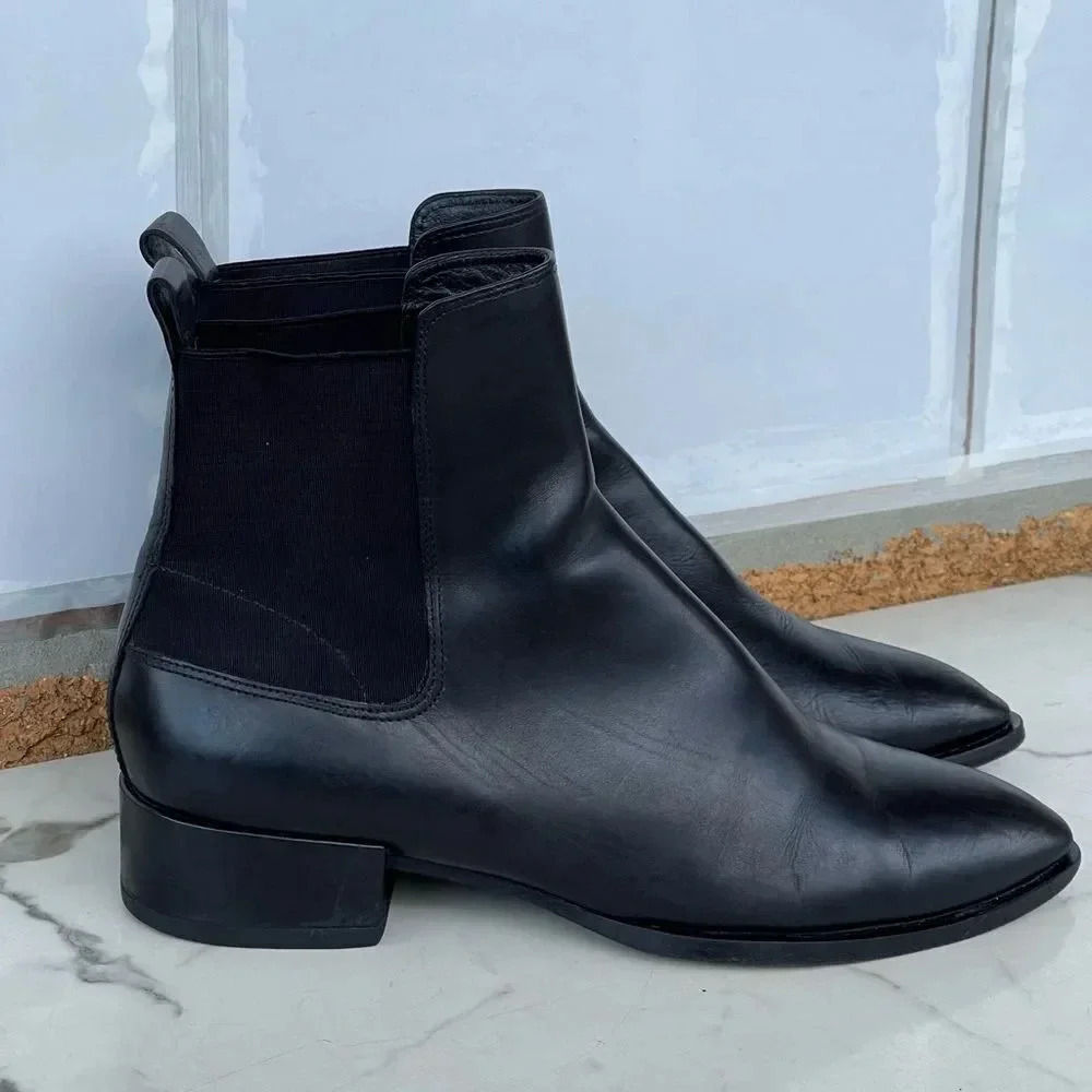 Vince leather ankle boots size 8 - Picture 1 of 13